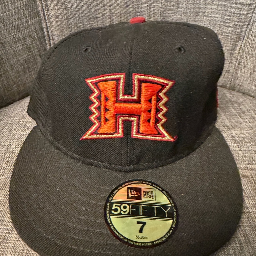 New Era Black Fitted Cap with Orange-Red 'H' Patch "UH" Size 7